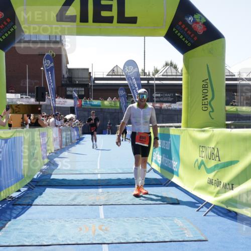 09.08.2026 - GEWOBA Citytriathlon Bremen Yannick Fuchs http://msf.ph/oto/9941594 09.08.2026 13:59:05 Ziel 696, 850 meine-sportfotos.de