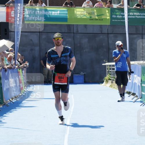 09.08.2026 - GEWOBA Citytriathlon Bremen Yannick Fuchs http://msf.ph/oto/9941603 09.08.2026 13:59:15 Ziel 694 meine-sportfotos.de