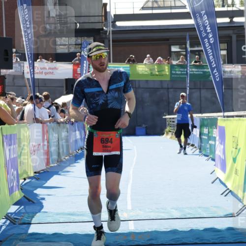 09.08.2026 - GEWOBA Citytriathlon Bremen Yannick Fuchs http://msf.ph/oto/9941607 09.08.2026 13:59:18 Ziel 694 meine-sportfotos.de