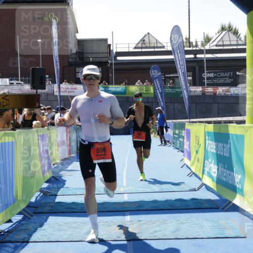 09.08.2026 - GEWOBA Citytriathlon Bremen Yannick Fuchs http://msf.ph/oto/9941631 09.08.2026 14:00:04 Ziel 556, 701 meine-sportfotos.de
