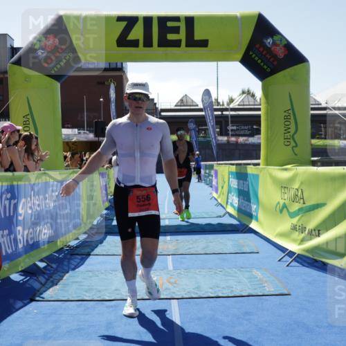 09.08.2026 - GEWOBA Citytriathlon Bremen Yannick Fuchs http://msf.ph/oto/9941634 09.08.2026 14:00:05 Ziel 556, 701 meine-sportfotos.de