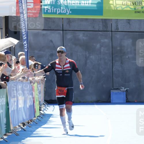 09.08.2026 - GEWOBA Citytriathlon Bremen Yannick Fuchs http://msf.ph/oto/9941641 09.08.2026 14:00:26 Ziel 764 meine-sportfotos.de