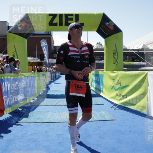 09.08.2026 - GEWOBA Citytriathlon Bremen Yannick Fuchs http://msf.ph/oto/9941654 09.08.2026 14:00:34 Ziel 764 meine-sportfotos.de