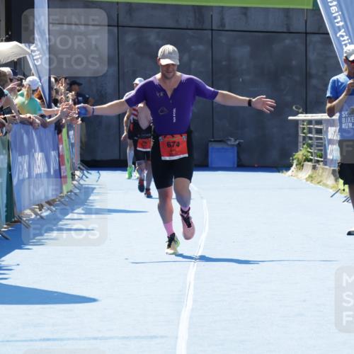 09.08.2026 - GEWOBA Citytriathlon Bremen Yannick Fuchs http://msf.ph/oto/9941682 09.08.2026 14:01:15 Ziel 674 meine-sportfotos.de