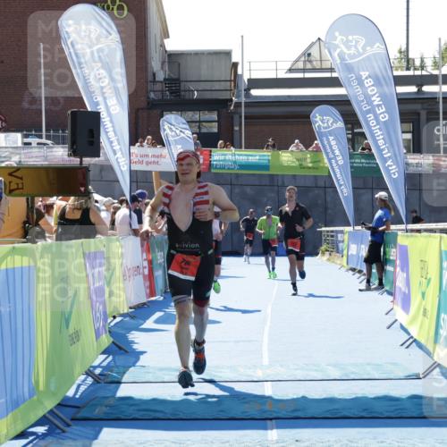 09.08.2026 - GEWOBA Citytriathlon Bremen Yannick Fuchs http://msf.ph/oto/9941697 09.08.2026 14:01:23 Ziel 723, 761, 777 meine-sportfotos.de