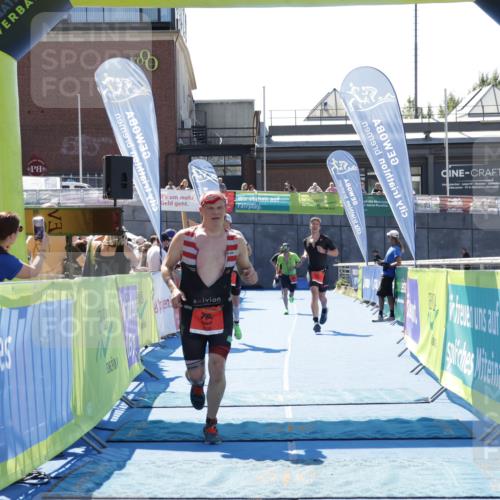 09.08.2026 - GEWOBA Citytriathlon Bremen Yannick Fuchs http://msf.ph/oto/9941699 09.08.2026 14:01:24 Ziel 723, 761, 777, 801 meine-sportfotos.de