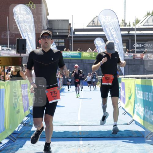 09.08.2026 - GEWOBA Citytriathlon Bremen Yannick Fuchs http://msf.ph/oto/9941710 09.08.2026 14:01:37 Ziel 584, 631, 773 meine-sportfotos.de