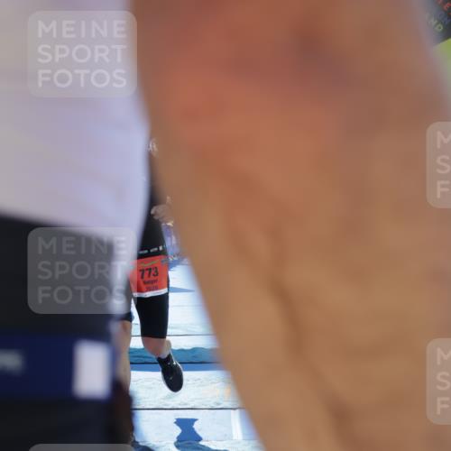 09.08.2026 - GEWOBA Citytriathlon Bremen Yannick Fuchs http://msf.ph/oto/9941712 09.08.2026 14:01:37 Ziel 584, 631, 773 meine-sportfotos.de