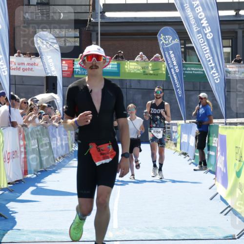 09.08.2026 - GEWOBA Citytriathlon Bremen Yannick Fuchs http://msf.ph/oto/9941716 09.08.2026 14:01:40 Ziel 584, 631, 773, 1158 meine-sportfotos.de