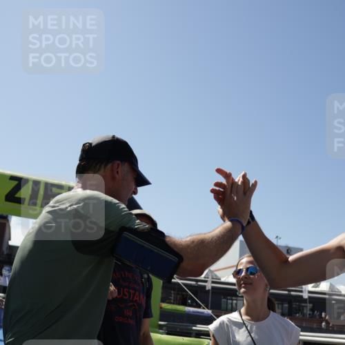09.08.2026 - GEWOBA Citytriathlon Bremen Yannick Fuchs http://msf.ph/oto/9941736 09.08.2026 14:01:48 Ziel 1158 meine-sportfotos.de