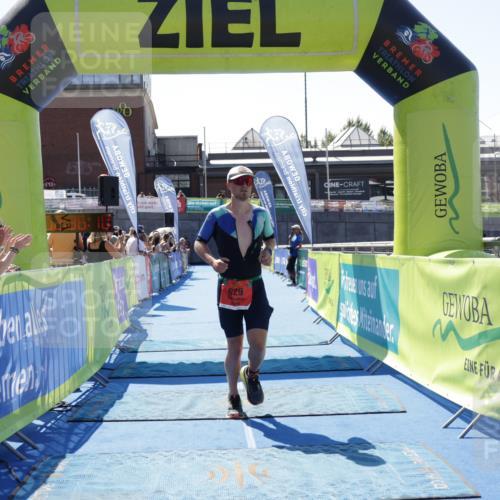 09.08.2026 - GEWOBA Citytriathlon Bremen Yannick Fuchs http://msf.ph/oto/9941780 09.08.2026 14:02:33 Ziel 629 meine-sportfotos.de