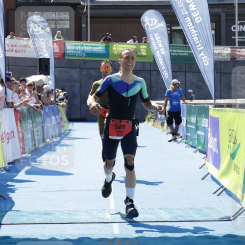 09.08.2026 - GEWOBA Citytriathlon Bremen Yannick Fuchs http://msf.ph/oto/9941813 09.08.2026 14:02:59 Ziel 569, 612, 849 meine-sportfotos.de