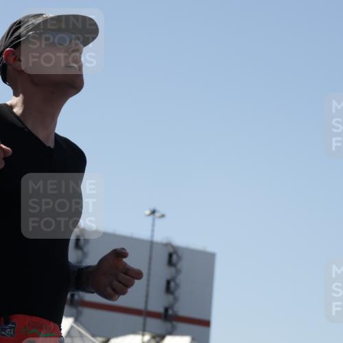 09.08.2026 - GEWOBA Citytriathlon Bremen Yannick Fuchs http://msf.ph/oto/9941833 09.08.2026 14:04:23 Ziel 616 meine-sportfotos.de