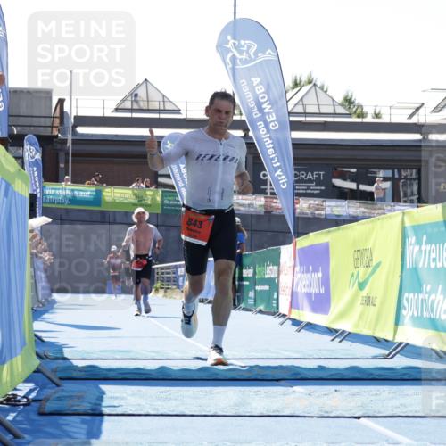 09.08.2026 - GEWOBA Citytriathlon Bremen Yannick Fuchs http://msf.ph/oto/9941840 09.08.2026 14:04:33 Ziel 575, 843 meine-sportfotos.de