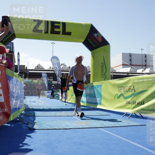 09.08.2026 - GEWOBA Citytriathlon Bremen Yannick Fuchs http://msf.ph/oto/9941848 09.08.2026 14:04:39 Ziel 575, 746, 831 meine-sportfotos.de