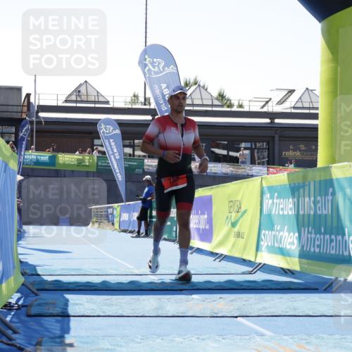 09.08.2026 - GEWOBA Citytriathlon Bremen Yannick Fuchs http://msf.ph/oto/9941857 09.08.2026 14:04:43 Ziel 575, 746, 831 meine-sportfotos.de