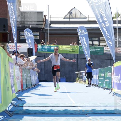 09.08.2026 - GEWOBA Citytriathlon Bremen Yannick Fuchs http://msf.ph/oto/9941893 09.08.2026 14:06:04 Ziel 561 meine-sportfotos.de