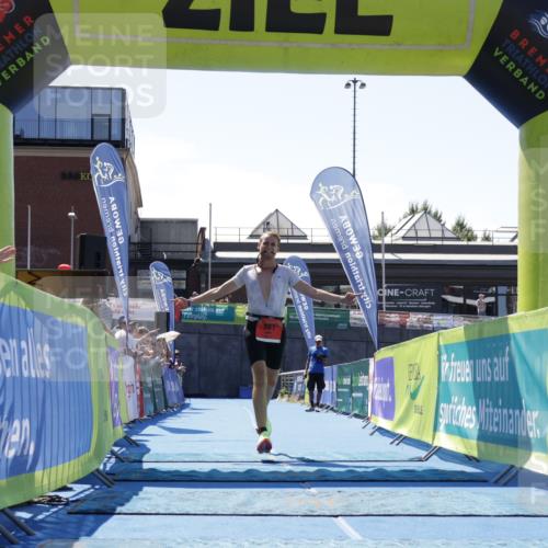 09.08.2026 - GEWOBA Citytriathlon Bremen Yannick Fuchs http://msf.ph/oto/9941895 09.08.2026 14:06:06 Ziel 561 meine-sportfotos.de