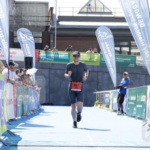 09.08.2026 - GEWOBA Citytriathlon Bremen Yannick Fuchs http://msf.ph/oto/9941903 09.08.2026 14:06:30 Ziel 551 meine-sportfotos.de