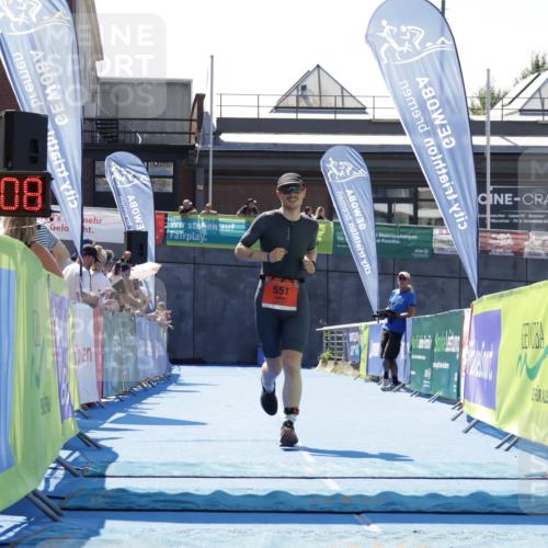 09.08.2026 - GEWOBA Citytriathlon Bremen Yannick Fuchs http://msf.ph/oto/9941904 09.08.2026 14:06:31 Ziel 551 meine-sportfotos.de