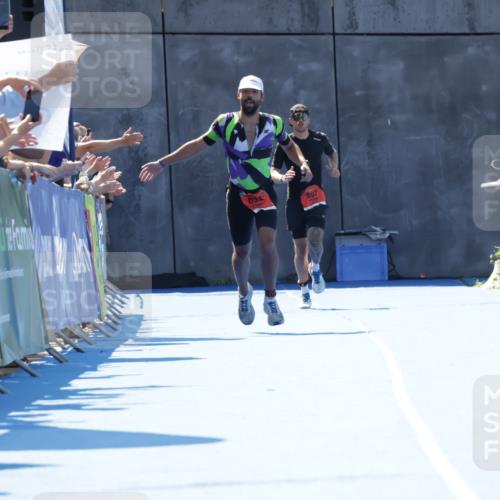 09.08.2026 - GEWOBA Citytriathlon Bremen Yannick Fuchs http://msf.ph/oto/9941913 09.08.2026 14:06:39 Ziel  meine-sportfotos.de