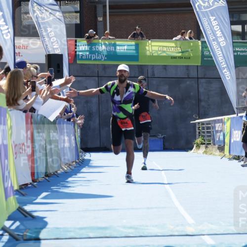 09.08.2026 - GEWOBA Citytriathlon Bremen Yannick Fuchs http://msf.ph/oto/9941917 09.08.2026 14:06:42 Ziel 632, 697 meine-sportfotos.de