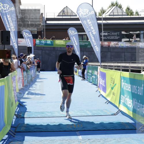 09.08.2026 - GEWOBA Citytriathlon Bremen Yannick Fuchs http://msf.ph/oto/9941937 09.08.2026 14:07:11 Ziel 633 meine-sportfotos.de