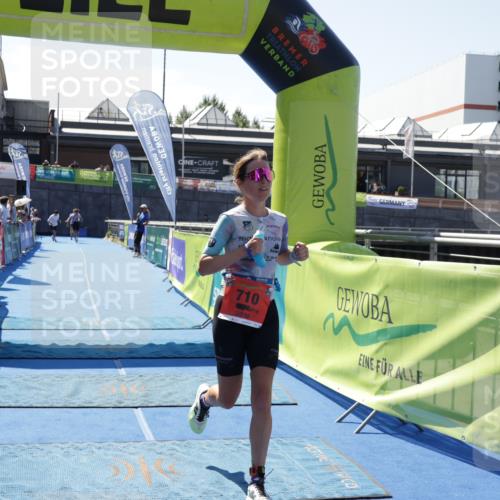 09.08.2026 - GEWOBA Citytriathlon Bremen Yannick Fuchs http://msf.ph/oto/9941950 09.08.2026 14:07:31 Ziel 710 meine-sportfotos.de