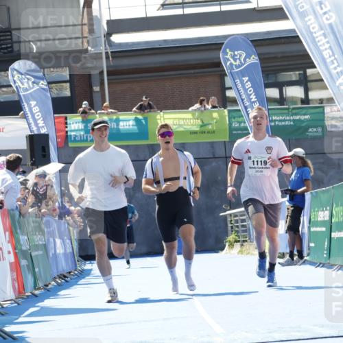 09.08.2026 - GEWOBA Citytriathlon Bremen Yannick Fuchs http://msf.ph/oto/9941955 09.08.2026 14:07:37 Ziel 1119 meine-sportfotos.de