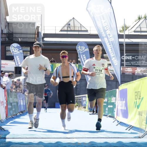 09.08.2026 - GEWOBA Citytriathlon Bremen Yannick Fuchs http://msf.ph/oto/9941956 09.08.2026 14:07:38 Ziel 1119 meine-sportfotos.de