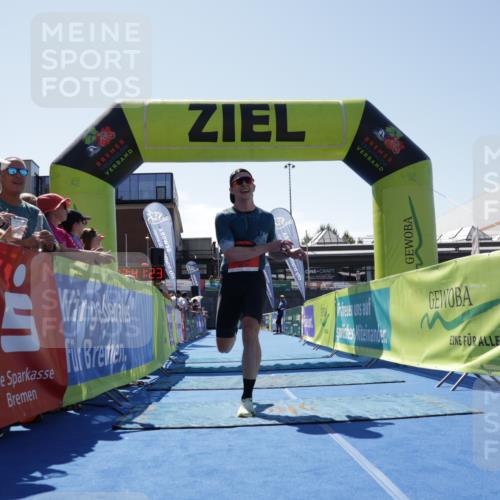 09.08.2026 - GEWOBA Citytriathlon Bremen Yannick Fuchs http://msf.ph/oto/9941981 09.08.2026 14:07:46 Ziel 676 meine-sportfotos.de