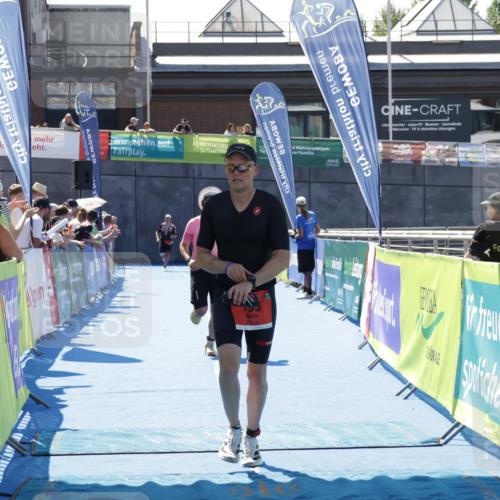 09.08.2026 - GEWOBA Citytriathlon Bremen Yannick Fuchs http://msf.ph/oto/9941989 09.08.2026 14:08:18 Ziel 692, 793 meine-sportfotos.de