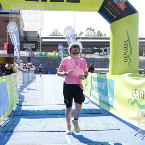 09.08.2026 - GEWOBA Citytriathlon Bremen Yannick Fuchs http://msf.ph/oto/9941997 09.08.2026 14:08:21 Ziel 692, 793 meine-sportfotos.de