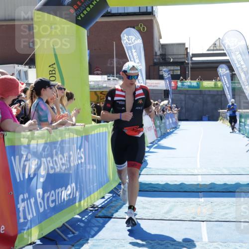 09.08.2026 - GEWOBA Citytriathlon Bremen Yannick Fuchs http://msf.ph/oto/9942010 09.08.2026 14:08:30 Ziel 711 meine-sportfotos.de