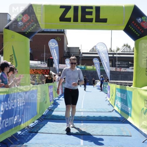 09.08.2026 - GEWOBA Citytriathlon Bremen Yannick Fuchs http://msf.ph/oto/9942024 09.08.2026 14:08:45 Ziel 662, 677 meine-sportfotos.de