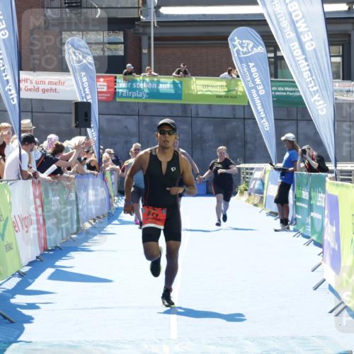 09.08.2026 - GEWOBA Citytriathlon Bremen Yannick Fuchs http://msf.ph/oto/9942028 09.08.2026 14:08:48 Ziel 662, 677, 924, 1137 meine-sportfotos.de