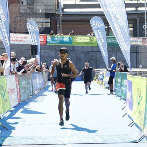 09.08.2026 - GEWOBA Citytriathlon Bremen Yannick Fuchs http://msf.ph/oto/9942029 09.08.2026 14:08:48 Ziel 662, 677, 924, 1137 meine-sportfotos.de