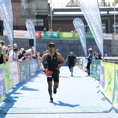 09.08.2026 - GEWOBA Citytriathlon Bremen Yannick Fuchs http://msf.ph/oto/9942030 09.08.2026 14:08:48 Ziel 662, 677, 924, 1137 meine-sportfotos.de