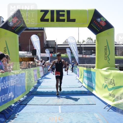 09.08.2026 - GEWOBA Citytriathlon Bremen Yannick Fuchs http://msf.ph/oto/9942034 09.08.2026 14:08:50 Ziel 677, 924, 1137 meine-sportfotos.de