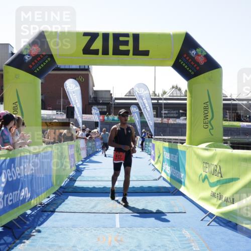 09.08.2026 - GEWOBA Citytriathlon Bremen Yannick Fuchs http://msf.ph/oto/9942036 09.08.2026 14:08:50 Ziel 677, 924, 1137 meine-sportfotos.de