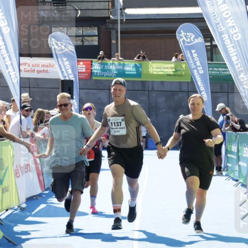 09.08.2026 - GEWOBA Citytriathlon Bremen Yannick Fuchs http://msf.ph/oto/9942038 09.08.2026 14:08:51 Ziel 677, 924, 1137 meine-sportfotos.de