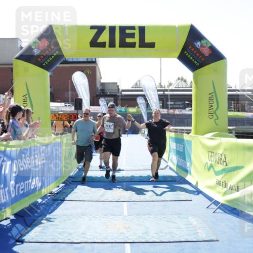 09.08.2026 - GEWOBA Citytriathlon Bremen Yannick Fuchs http://msf.ph/oto/9942042 09.08.2026 14:08:53 Ziel 677, 924, 1137 meine-sportfotos.de