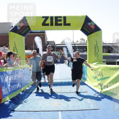09.08.2026 - GEWOBA Citytriathlon Bremen Yannick Fuchs http://msf.ph/oto/9942045 09.08.2026 14:08:53 Ziel 677, 924, 1137 meine-sportfotos.de