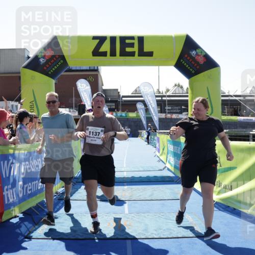 09.08.2026 - GEWOBA Citytriathlon Bremen Yannick Fuchs http://msf.ph/oto/9942047 09.08.2026 14:08:54 Ziel 677, 924, 1137 meine-sportfotos.de