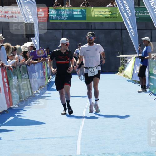 09.08.2026 - GEWOBA Citytriathlon Bremen Yannick Fuchs http://msf.ph/oto/9942054 09.08.2026 14:08:59 Ziel 647, 1111 meine-sportfotos.de