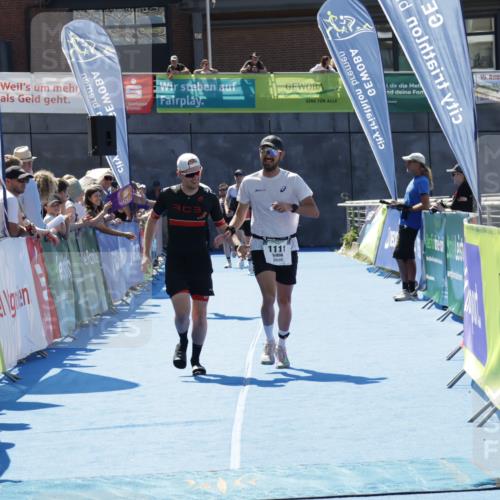 09.08.2026 - GEWOBA Citytriathlon Bremen Yannick Fuchs http://msf.ph/oto/9942056 09.08.2026 14:09:00 Ziel 647, 1111 meine-sportfotos.de