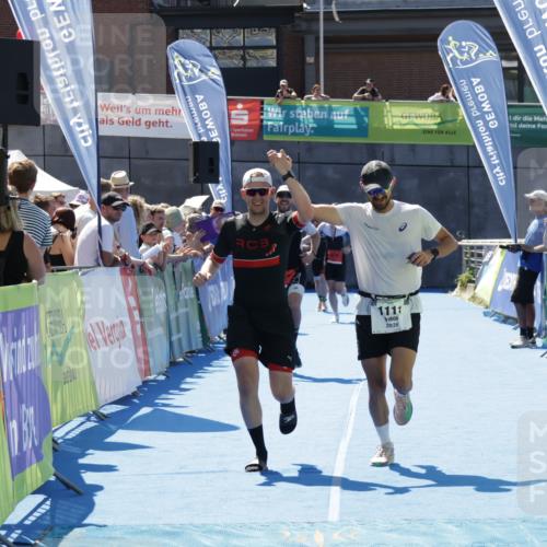 09.08.2026 - GEWOBA Citytriathlon Bremen Yannick Fuchs http://msf.ph/oto/9942057 09.08.2026 14:09:01 Ziel 647, 1111 meine-sportfotos.de