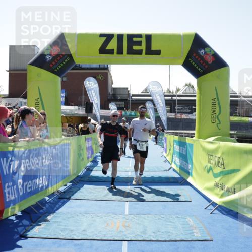 09.08.2026 - GEWOBA Citytriathlon Bremen Yannick Fuchs http://msf.ph/oto/9942065 09.08.2026 14:09:03 Ziel 647, 879, 1111 meine-sportfotos.de