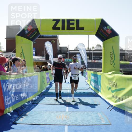 09.08.2026 - GEWOBA Citytriathlon Bremen Yannick Fuchs http://msf.ph/oto/9942066 09.08.2026 14:09:03 Ziel 647, 879, 1111 meine-sportfotos.de
