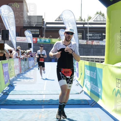 09.08.2026 - GEWOBA Citytriathlon Bremen Yannick Fuchs http://msf.ph/oto/9942070 09.08.2026 14:09:06 Ziel 647, 879, 1111 meine-sportfotos.de